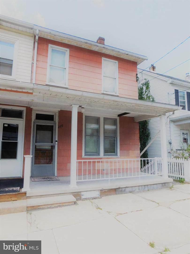 229 Abbott Street - Photo 1
