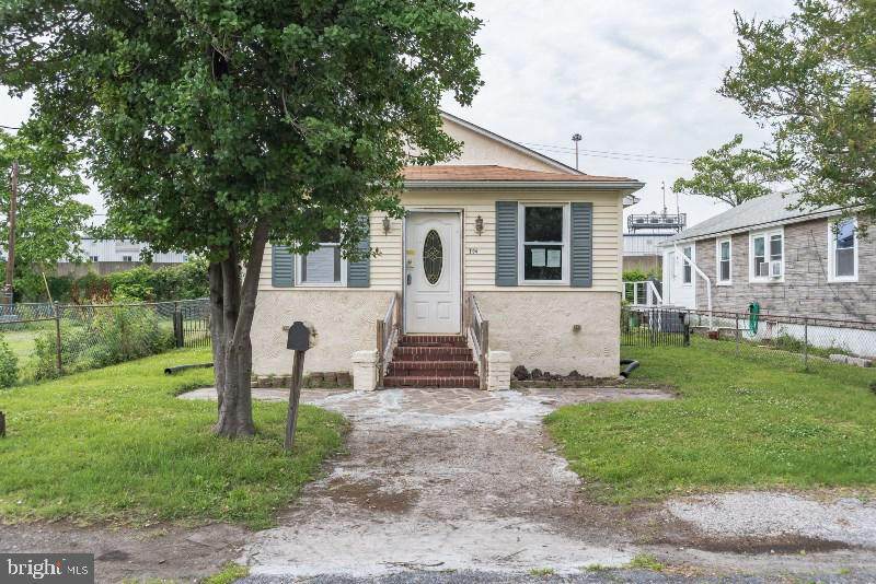104 Maryland Avenue - Photo 1
