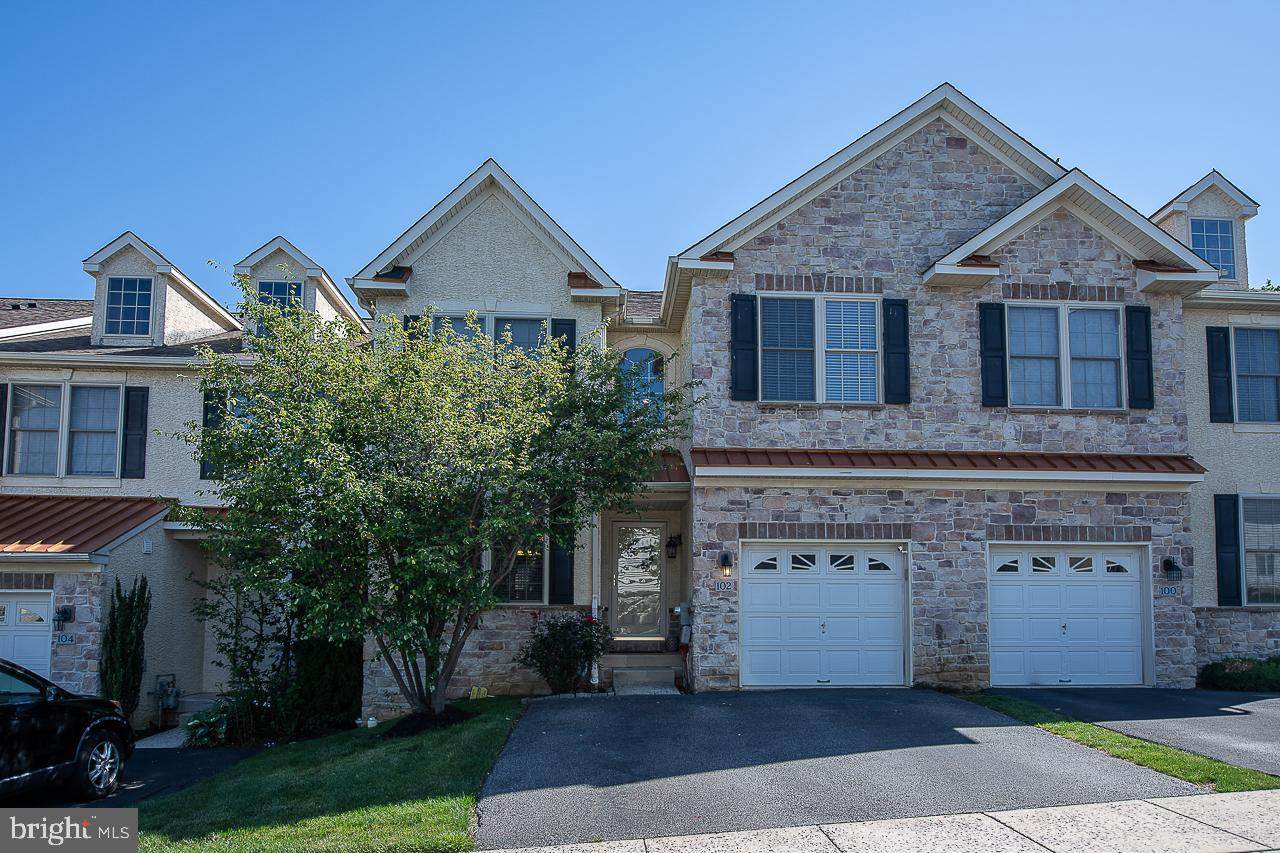 102 Wyndham Lane - Photo 1