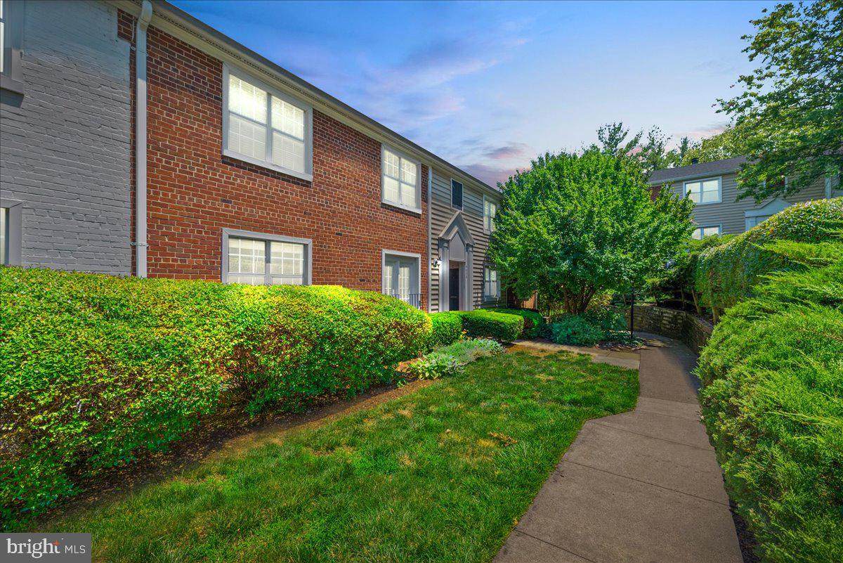 4608-A 28TH Road - Photo 1