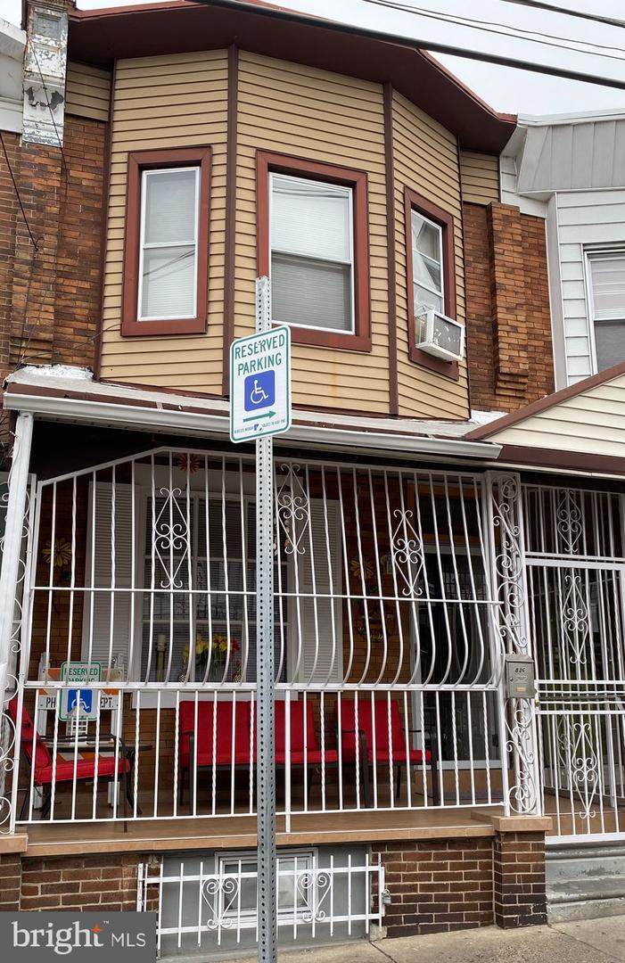 836 Westmoreland Street - Photo 1