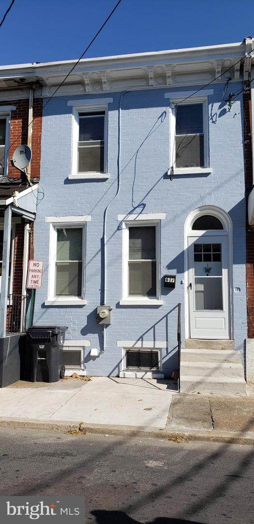 617 10TH Street - Photo 1