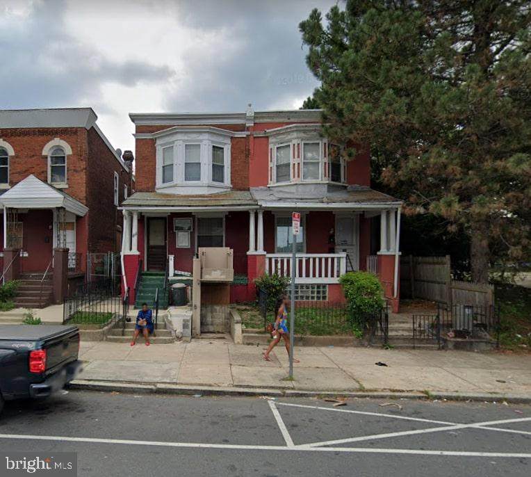 252 52ND Street - Photo 1