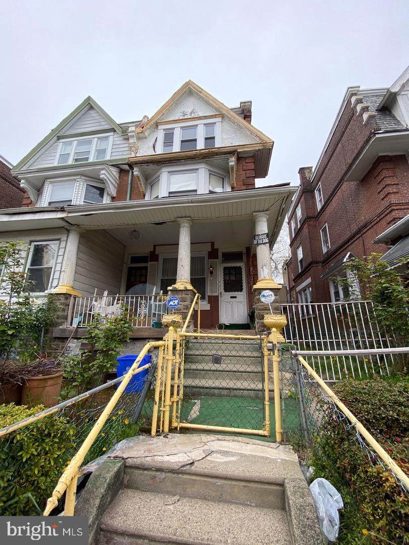 5018 12TH Street - Photo 1