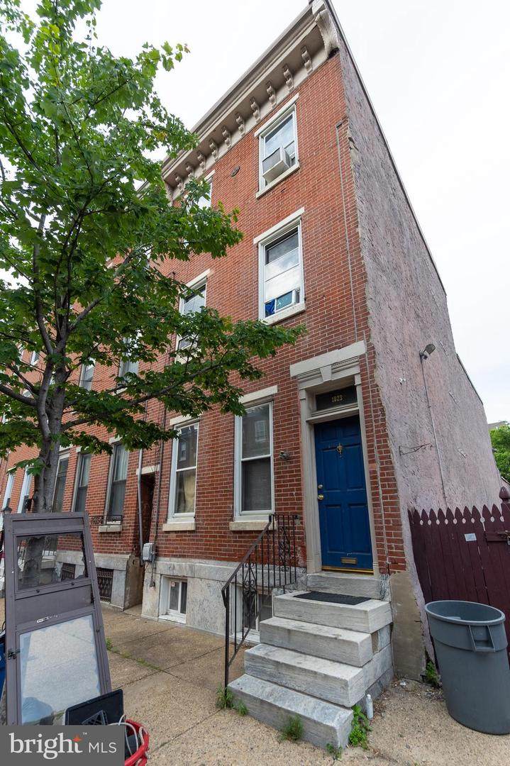 1017-23 E Palmer St - Photo 1