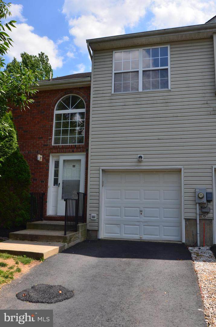 111 Violet Lane - Photo 1