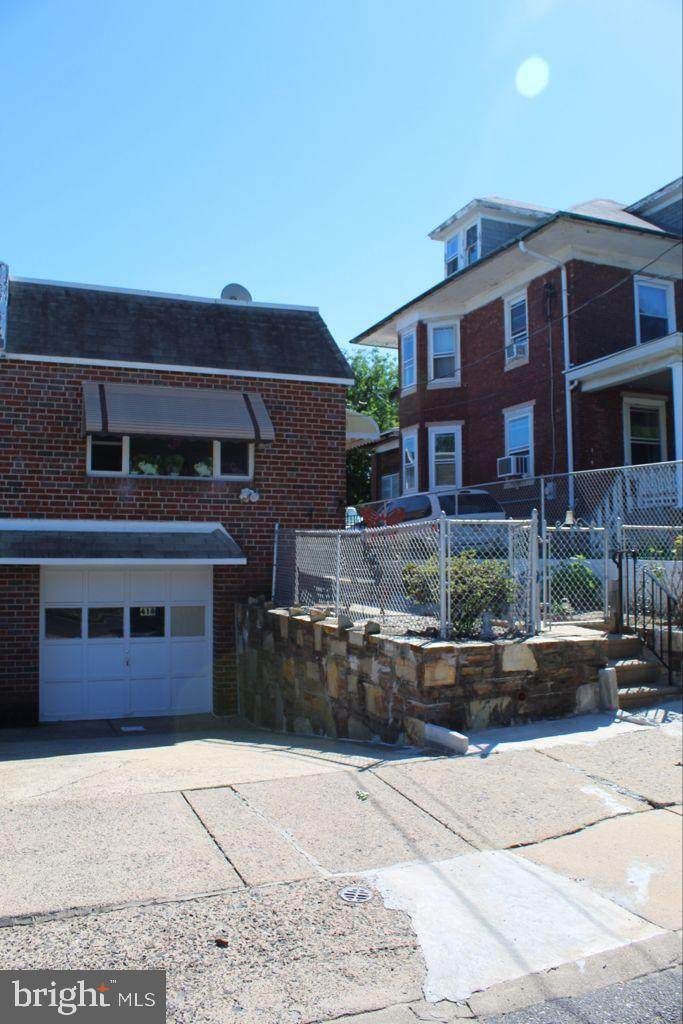 418 Magee Avenue - Photo 1