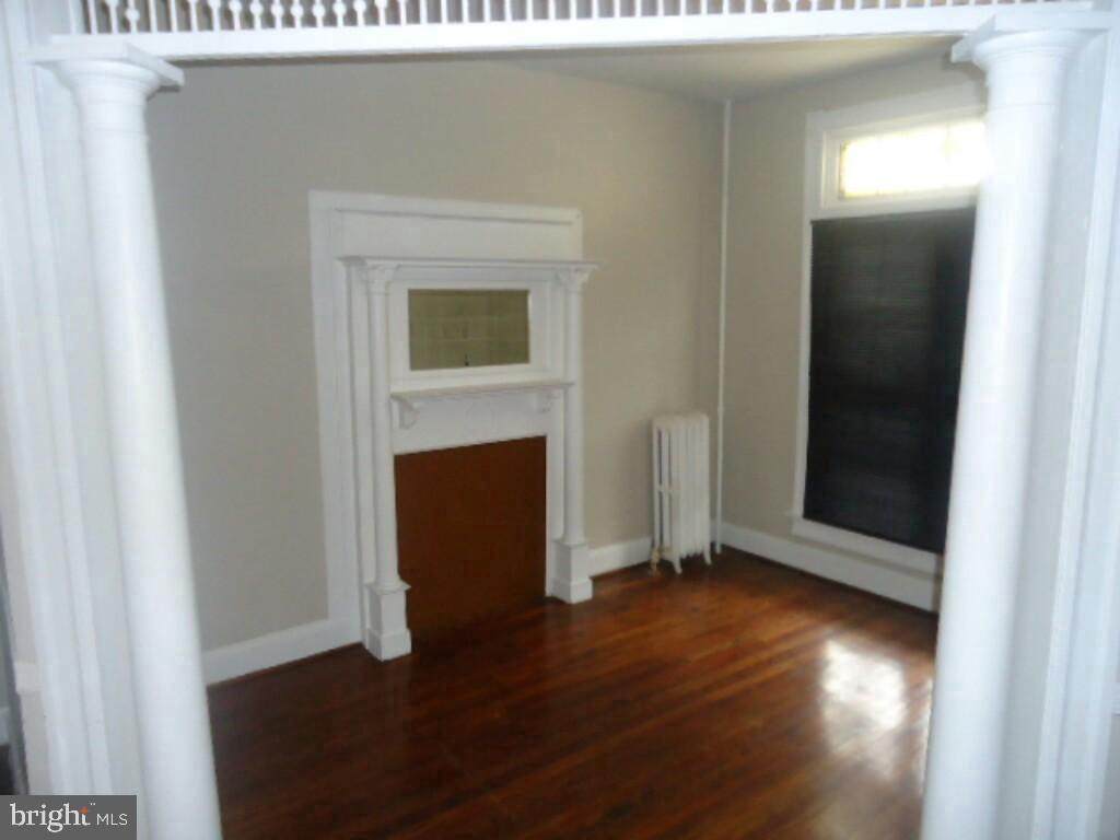 2202 Baker Street - Photo 1
