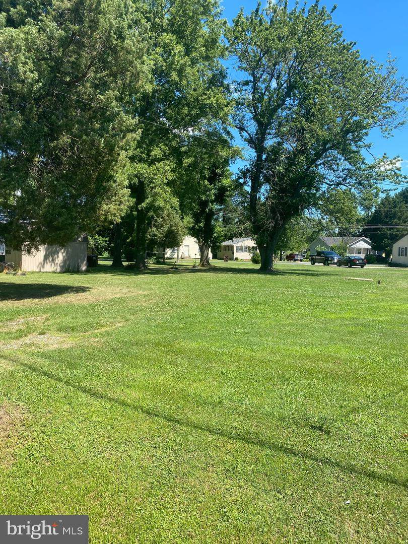 724 Bayly Road - Photo 1