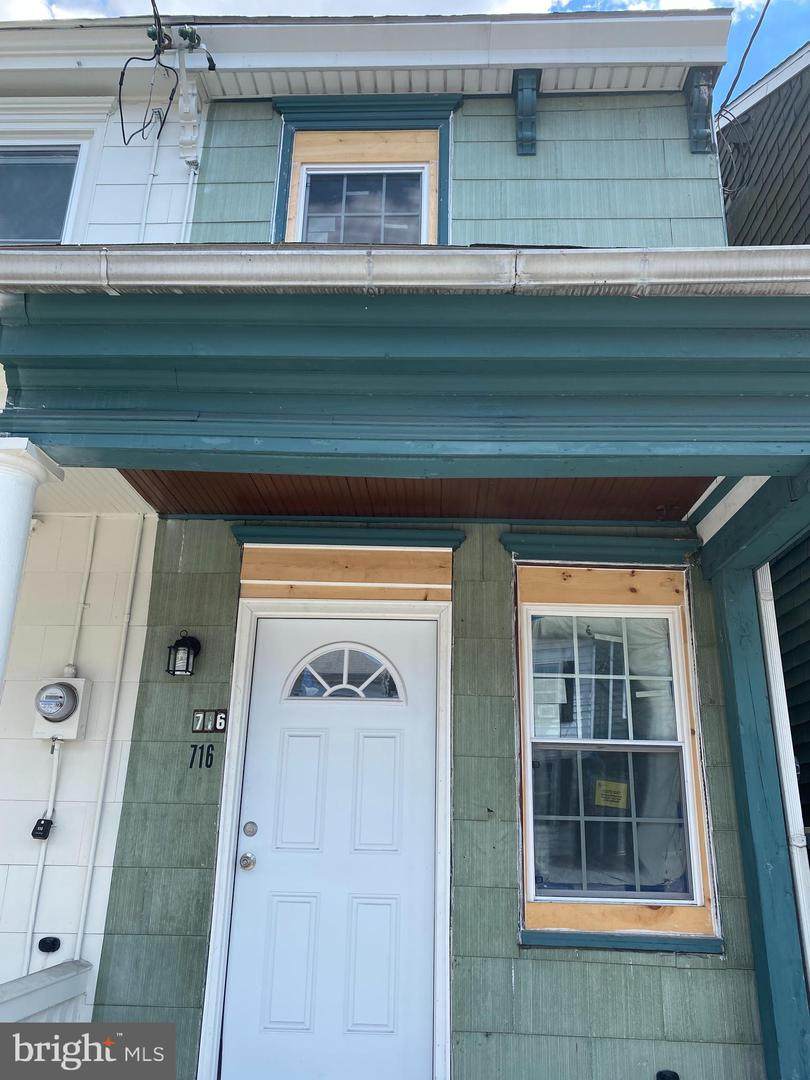 716 Walnut Street - Photo 1
