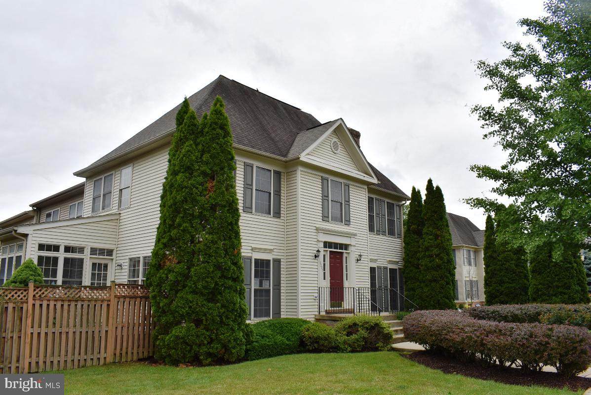 2207 Garden Lane - Photo 1