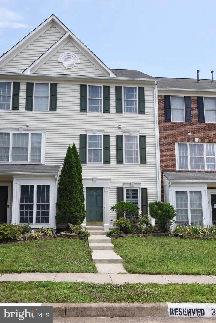 42793 Pilgrim Square - Photo 1