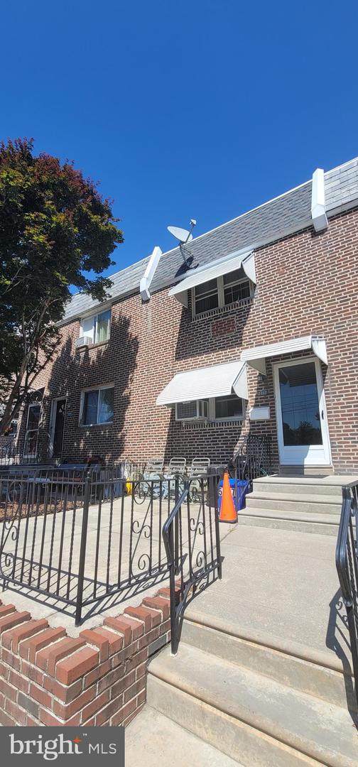 5417 Ella Street - Photo 1