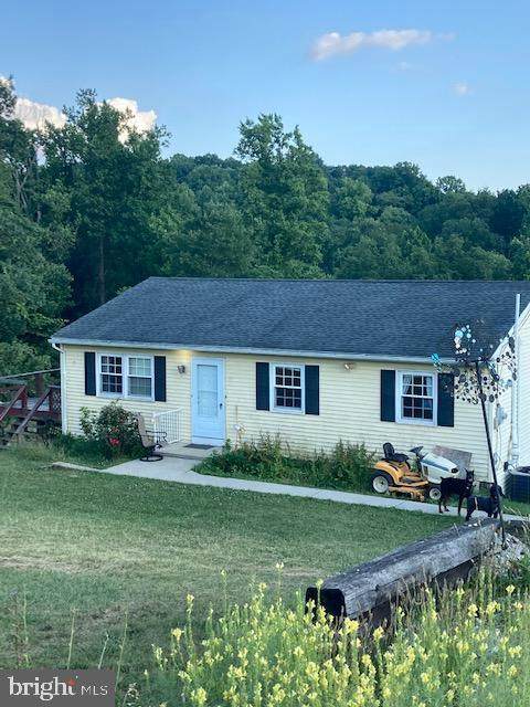 218 Peach Glen Idaville Road - Photo 1