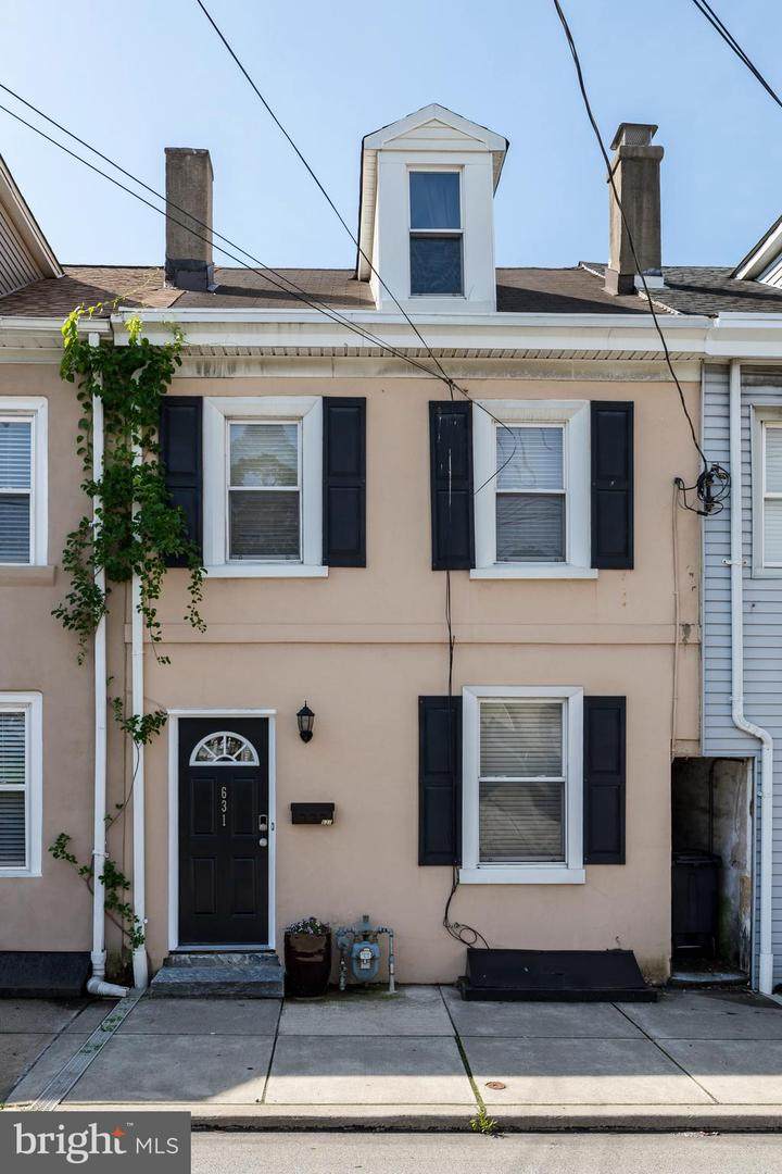 631 Hector Street - Photo 1