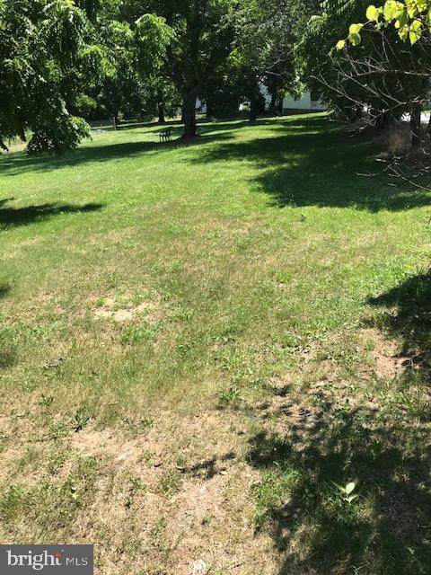 885 Broadway - Photo 1