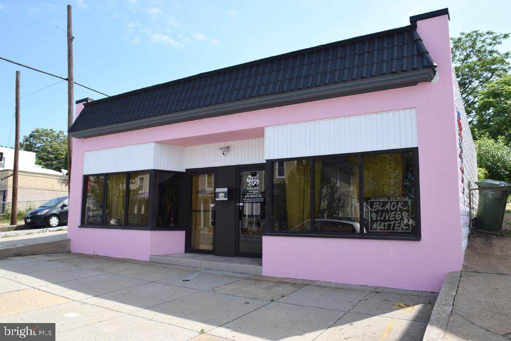 3737 Falls Road - Photo 1