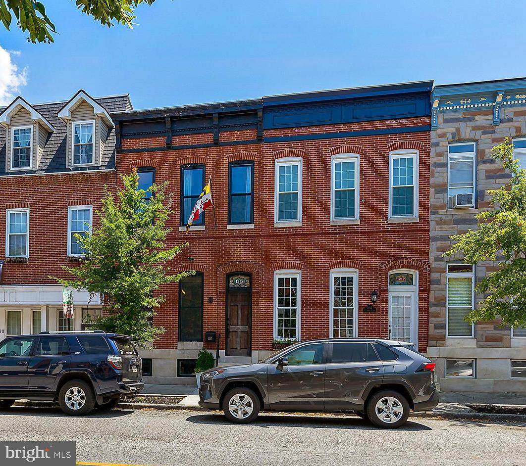 1215 Charles Street - Photo 1