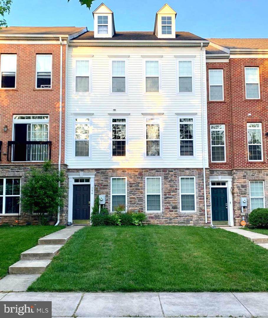 154 Martha Lewis Boulevard - Photo 1