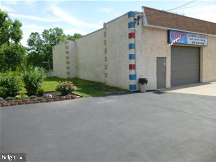 829 Bristol Pike - Photo 1