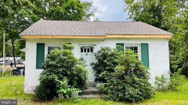 2323 Lakeside Drive - Photo 1