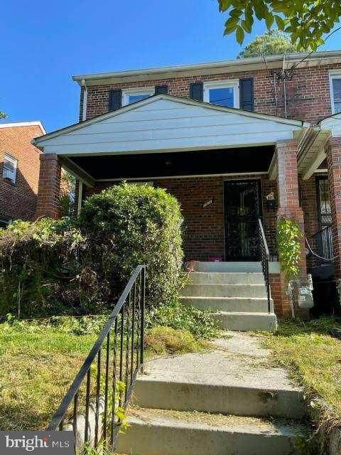 1911 S Street - Photo 1
