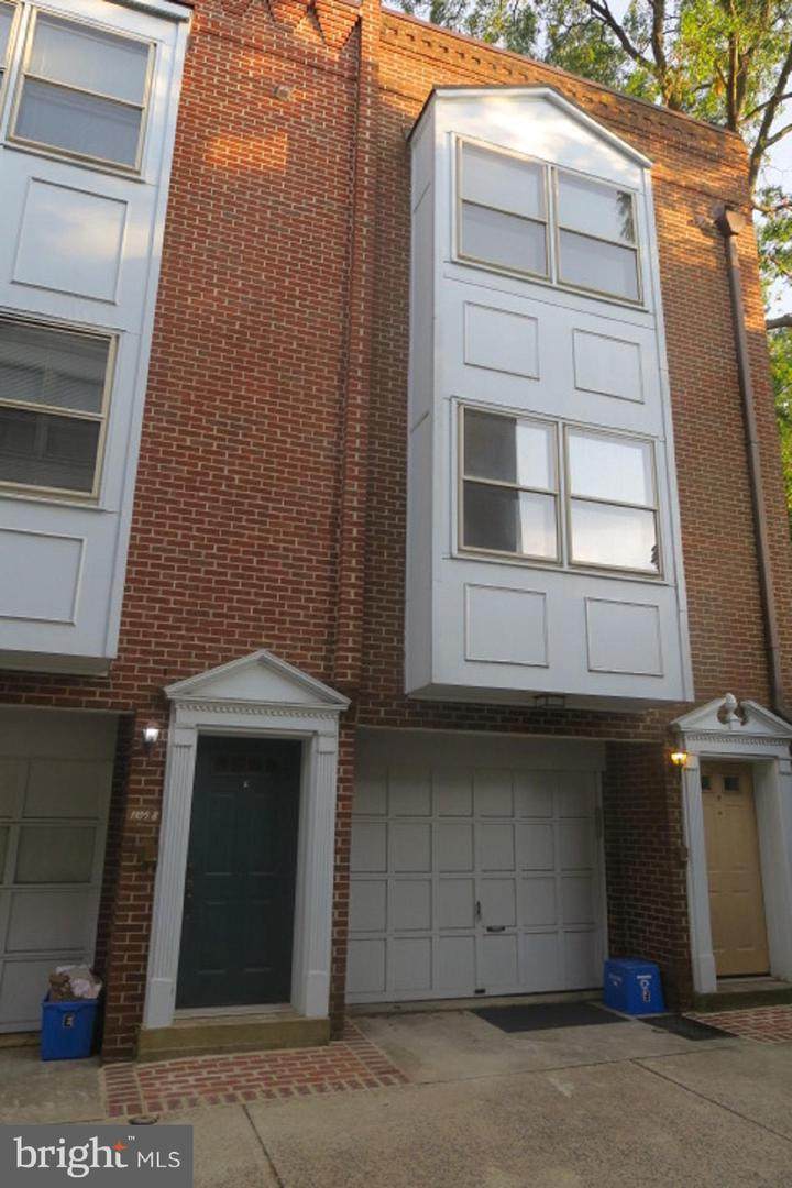 1100 Quincy Street - Photo 1
