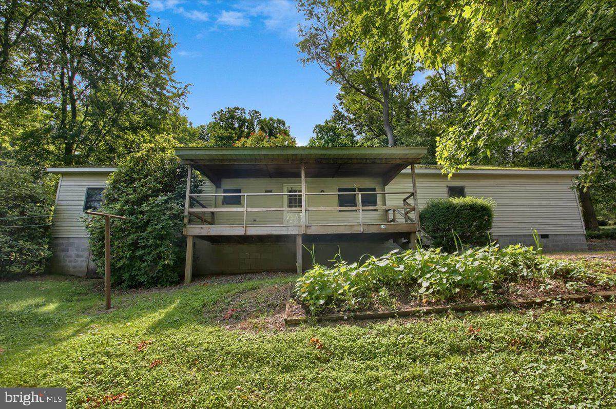 143 Vista Lane - Photo 1
