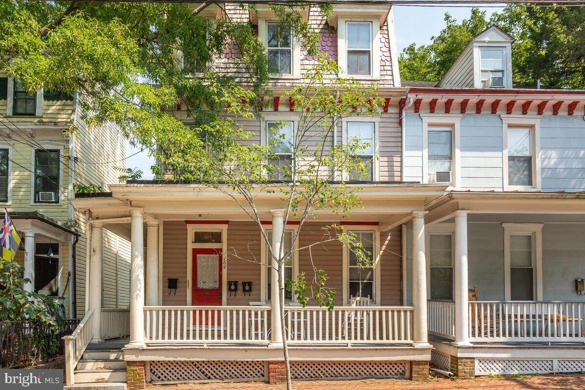 164 Green Street - Photo 1