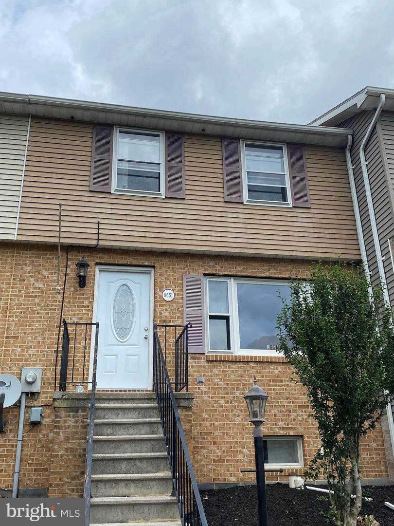 8651 Sheffield Manor Boulevard - Photo 1