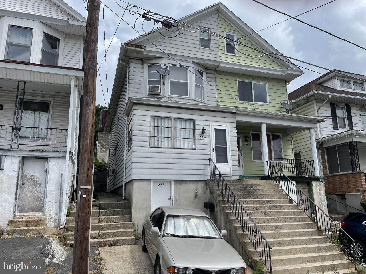 239 Schuylkill Avenue - Photo 1