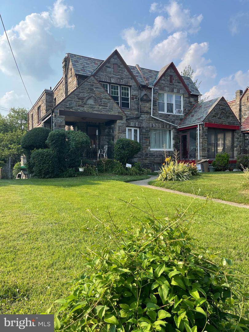 823 Guenther Avenue - Photo 1