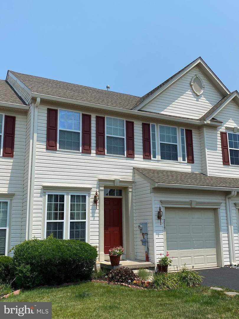 219 Savanna Drive - Photo 1
