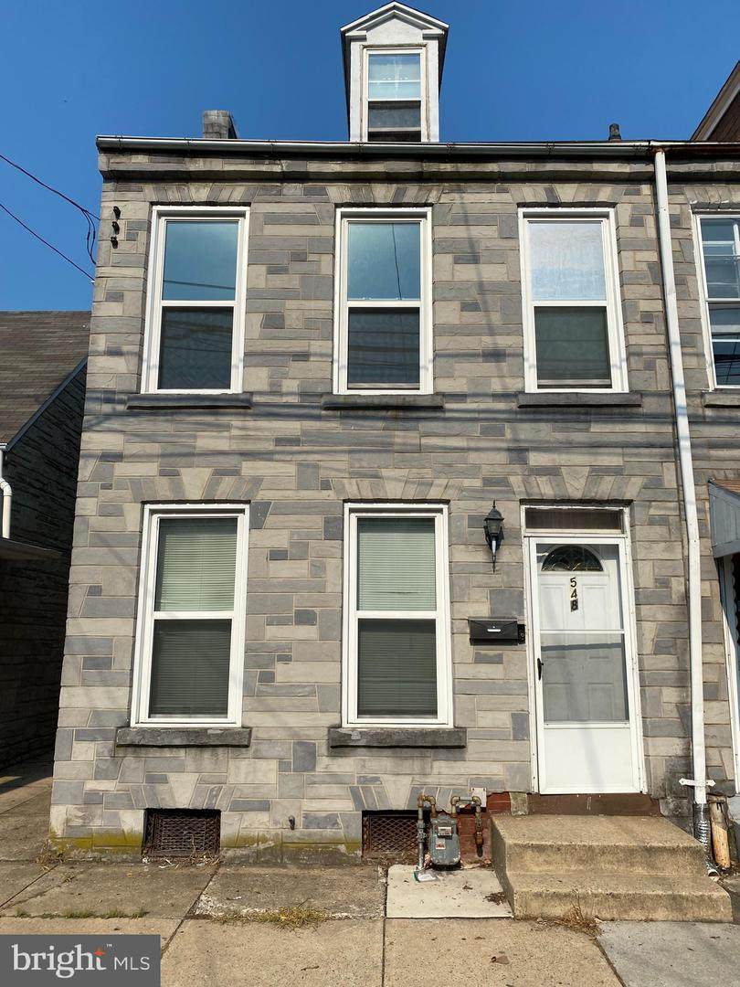 548 Queen Street - Photo 1