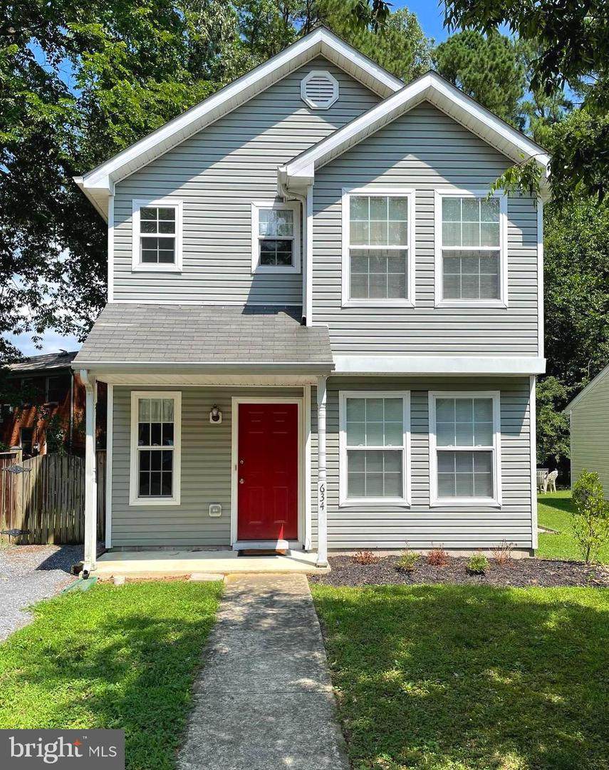 634 Hollyday Street - Photo 1