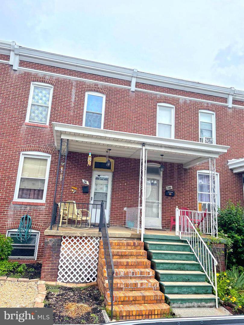 744 37TH Street - Photo 1