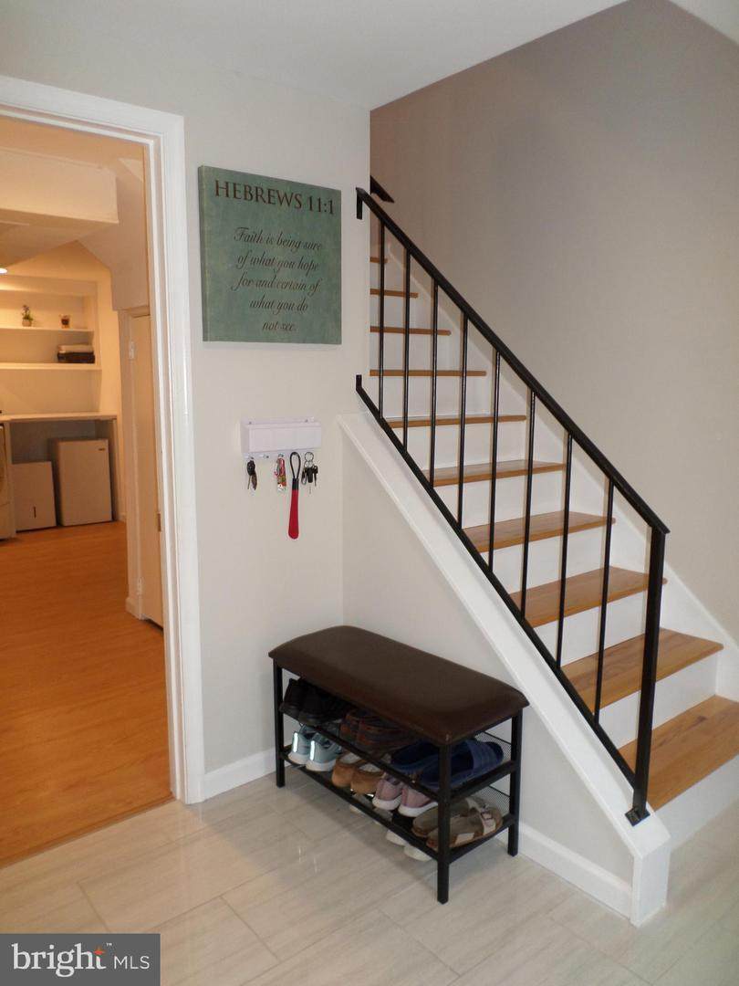 10532 Cambridge Court - Photo 1