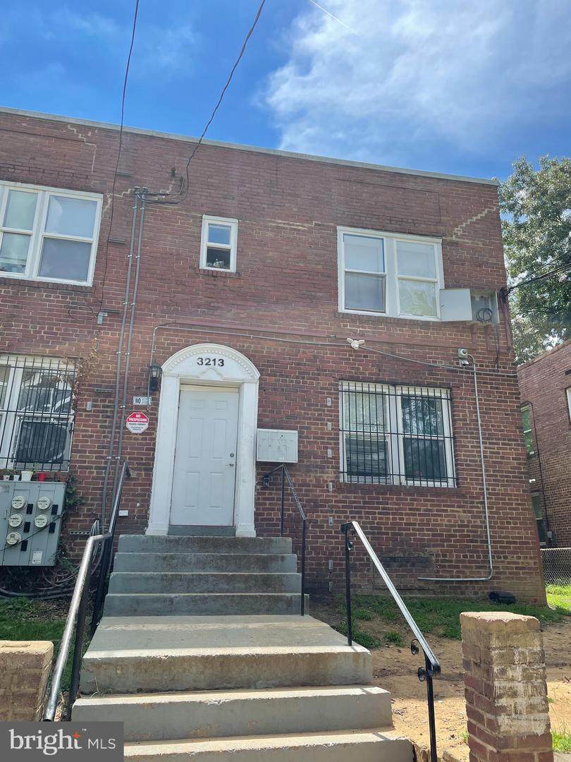 3213 Dubois Place - Photo 1