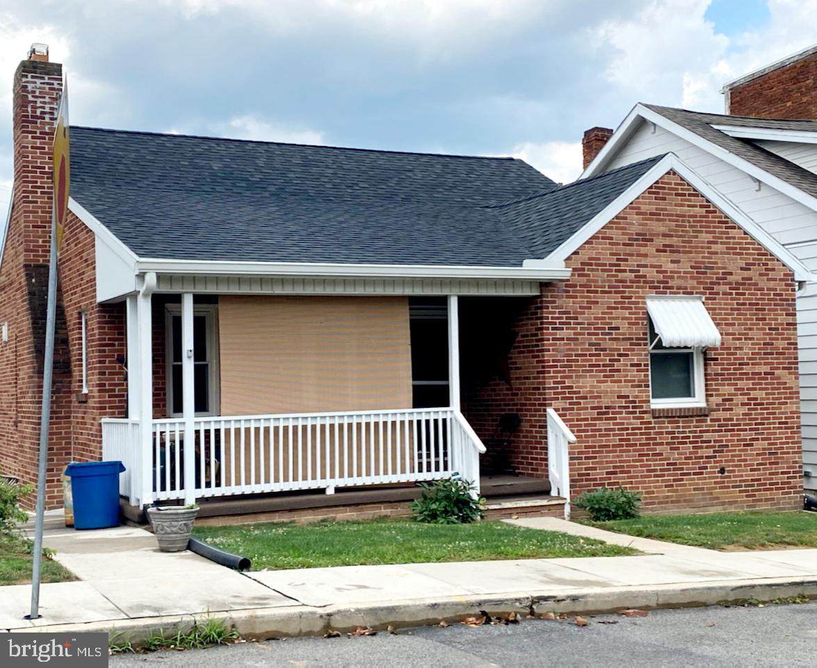 1305 Poplar Street - Photo 1