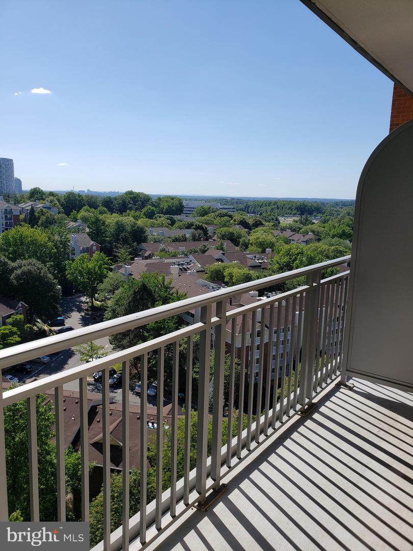 8220 Crestwood Heights - Photo 1