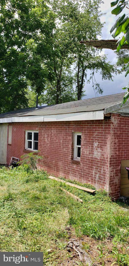 908 Evergreen Avenue - Photo 1