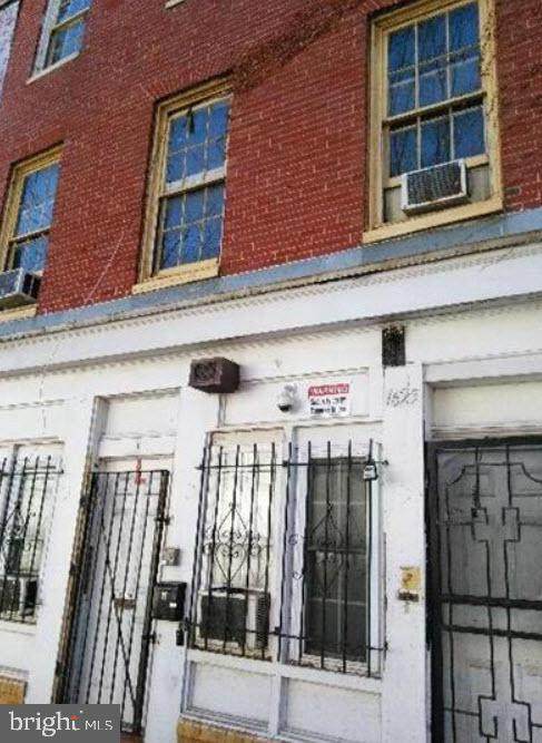 1625 Frederick Avenue - Photo 1