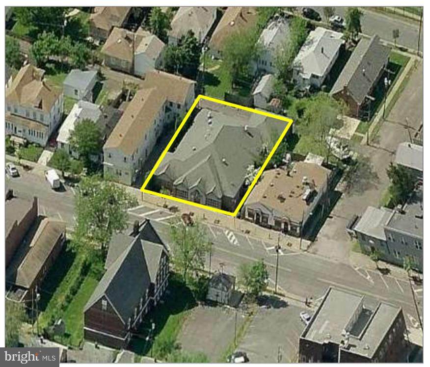 238 Potomac Avenue - Photo 1