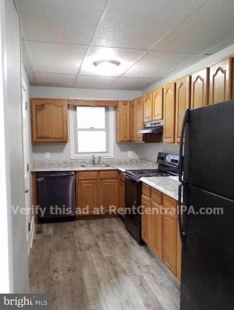 122 2ND Avenue - Photo 1