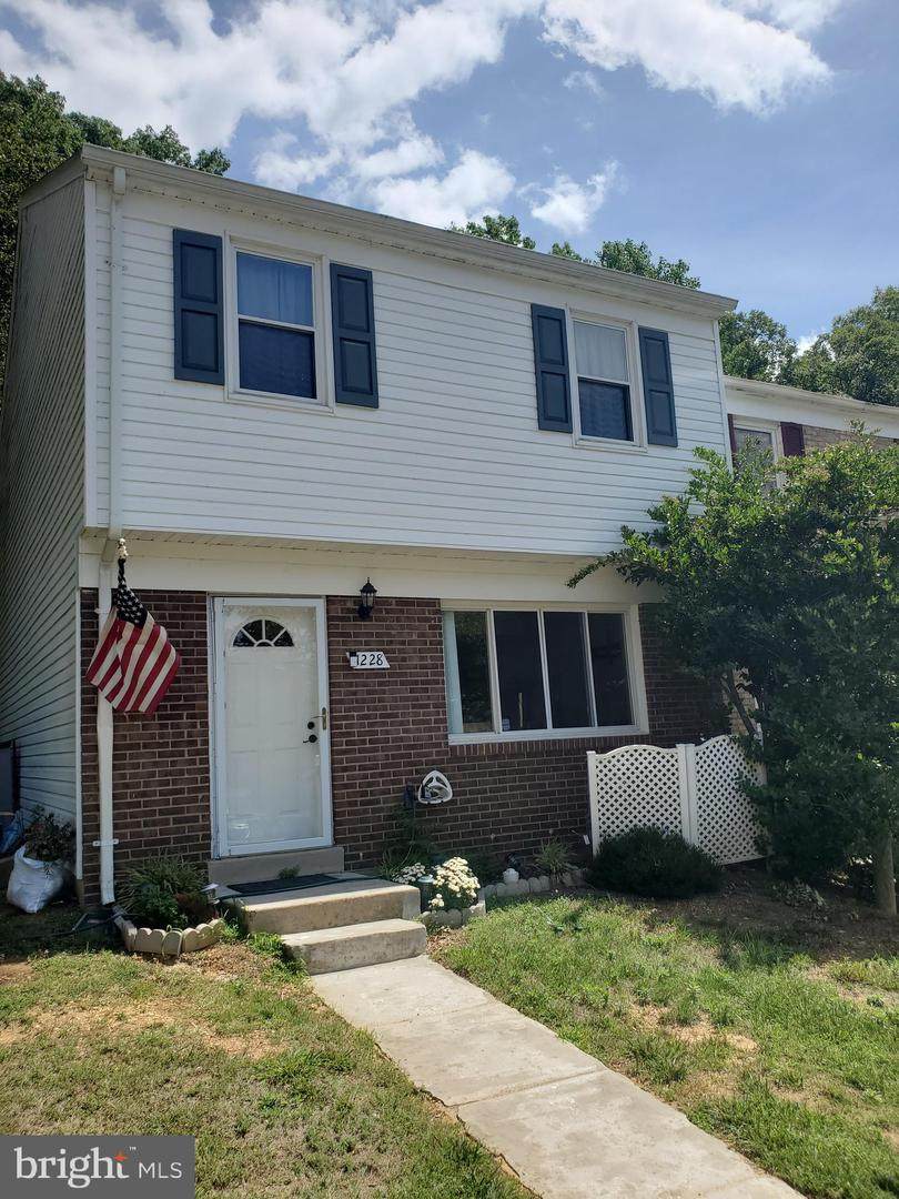 1228 Thomas Jefferson Place - Photo 1