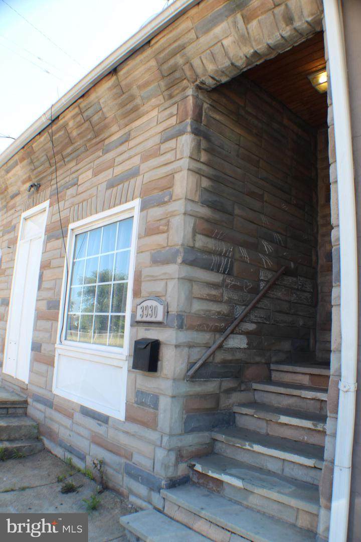 3930 Pennington Avenue - Photo 1