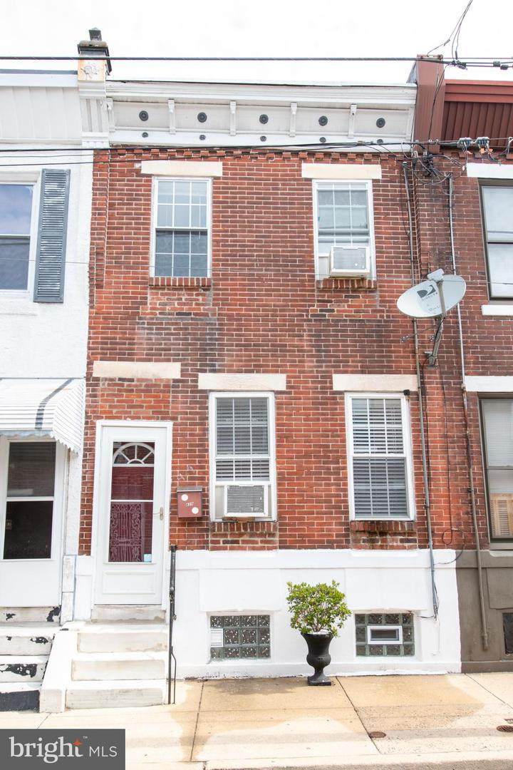 439 Winton Street - Photo 1