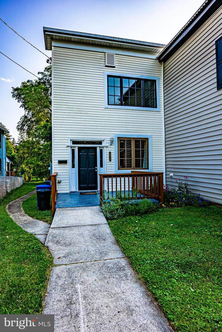 401-A Schwartz Avenue - Photo 1