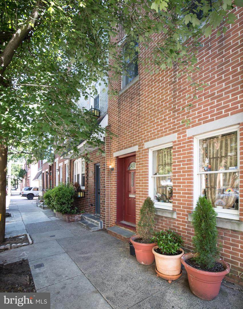 2322 Brown Street - Photo 1