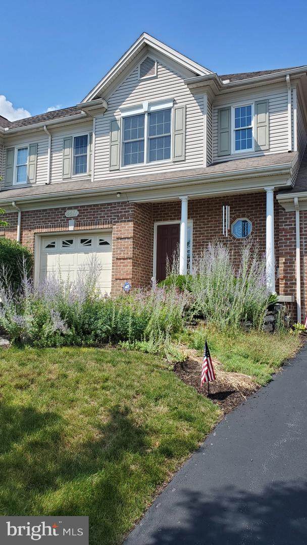 4517 Laurelwood Drive - Photo 1